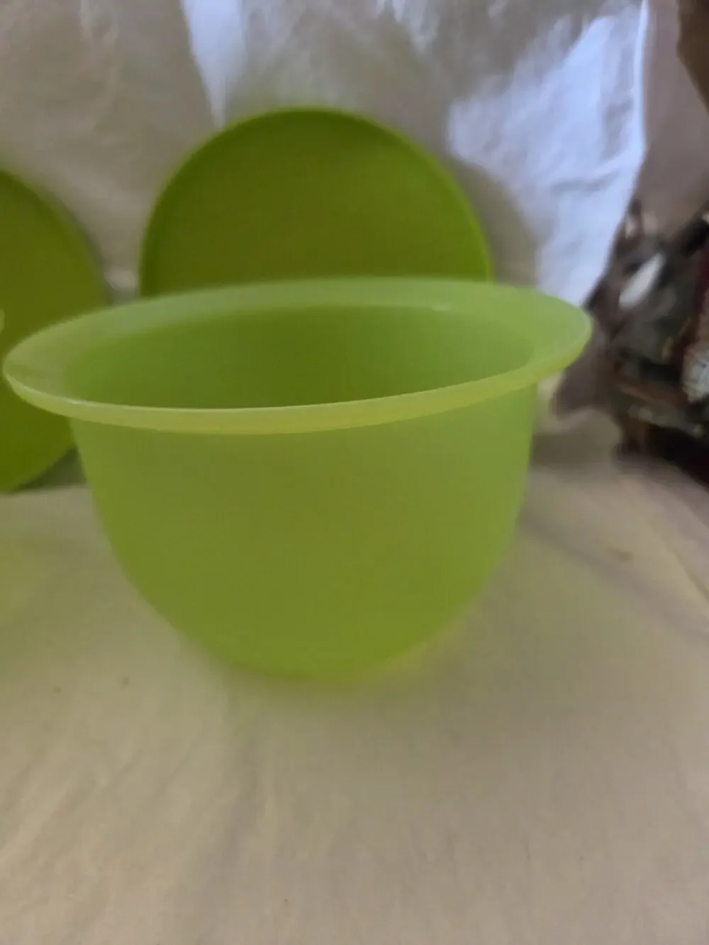 NOS Tupperware Impressions Classic Bowl Set of 2 Lime Green 16 oz Small #3621